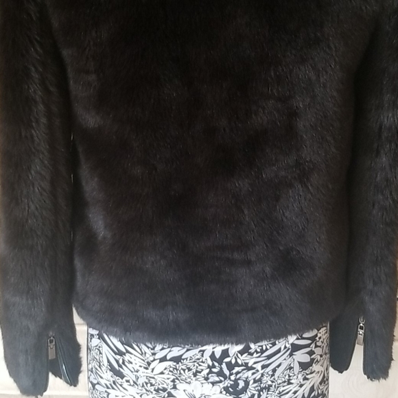 Faux Rabbit Fur Coat - Picture 7 of 8